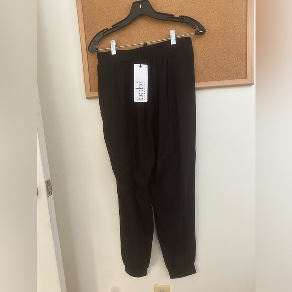 Bobi Jersey Jogger in Black - Picture 13 of 16